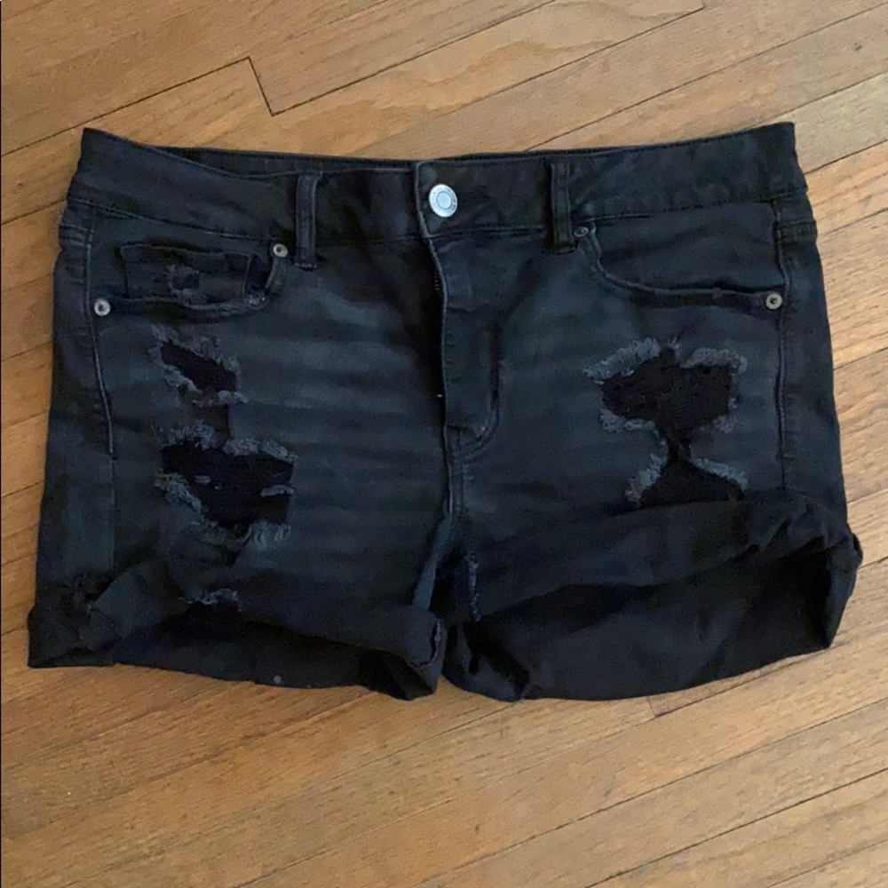 AEO black super stretch X midi jean shorts size 14